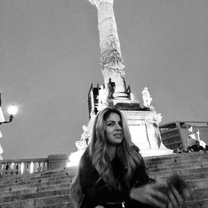 Meet your Posher, Valeria